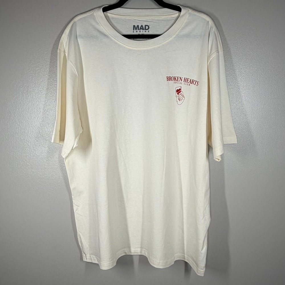 Mad Engine Mens Graphic T-Shirt Broken Hearts Social Club Cocktail Cream XL New